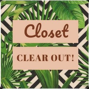 Closet clean out!! Don’t like the price make me an offer!